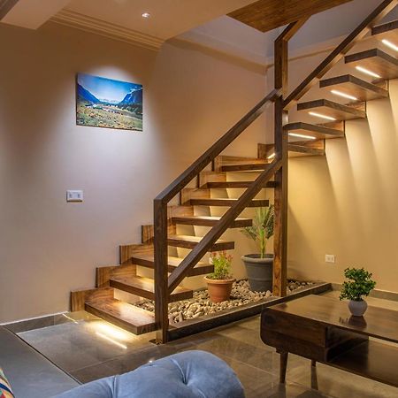 Hillcrest Heights Bed & Breakfast Kasauli Exterior foto