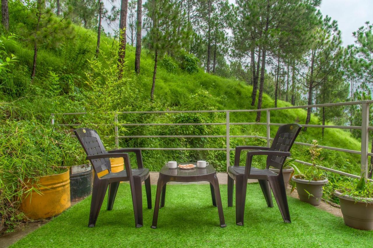 Hillcrest Heights Bed & Breakfast Kasauli Exterior foto