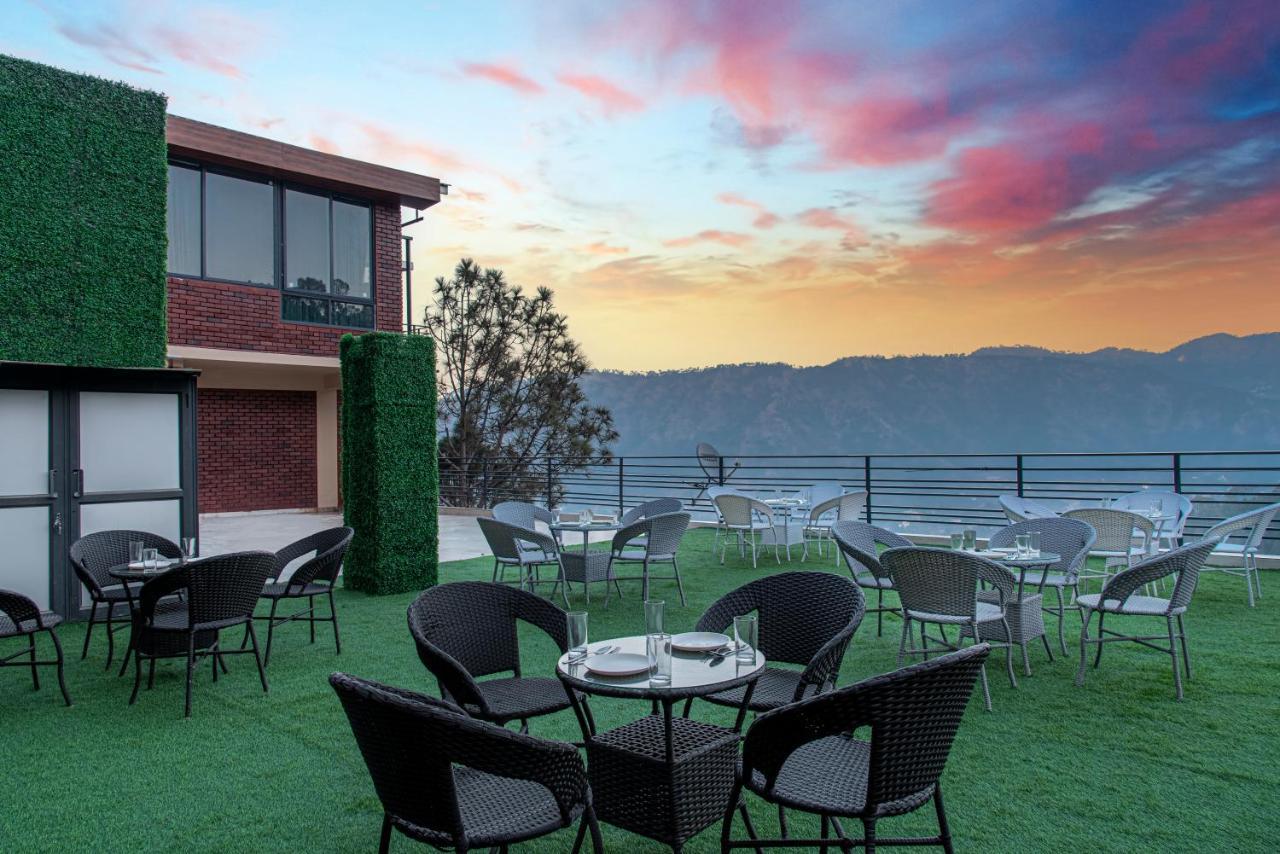 Hillcrest Heights Bed & Breakfast Kasauli Exterior foto
