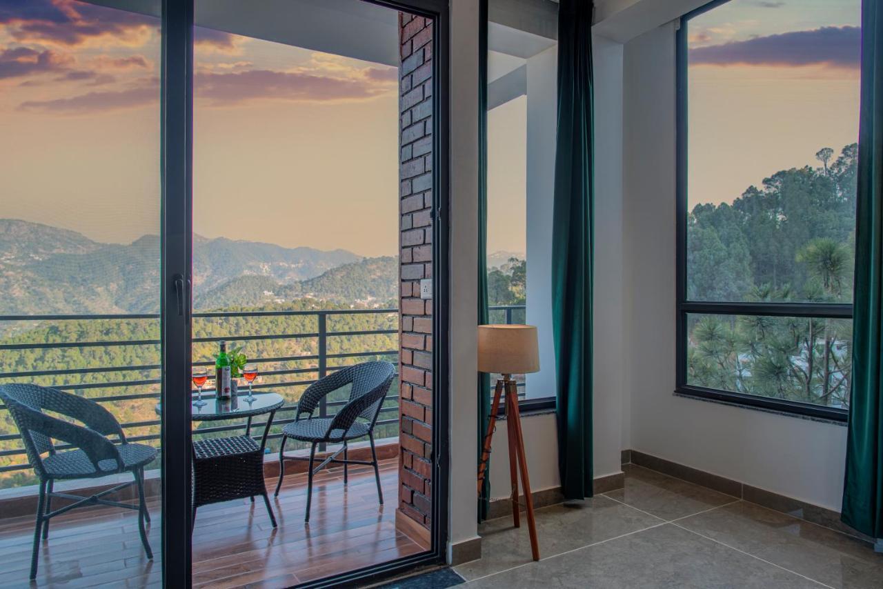 Hillcrest Heights Bed & Breakfast Kasauli Exterior foto